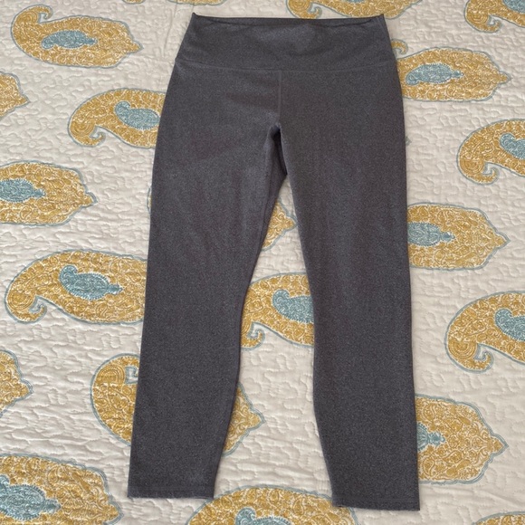 Fabletics Grey Leggings size Large great condition - Picture 1 of 7